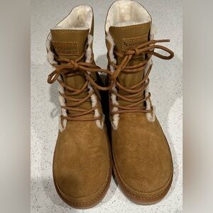 Koolaburra by UGG Brown and CreamLined tall women’s lace up boots NWOB size  10